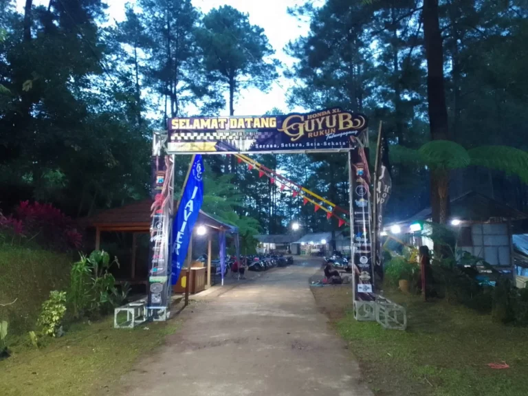 Komunitas Penghobi Motor Honda XL 125 Forest Camp di Jurang Sengagni