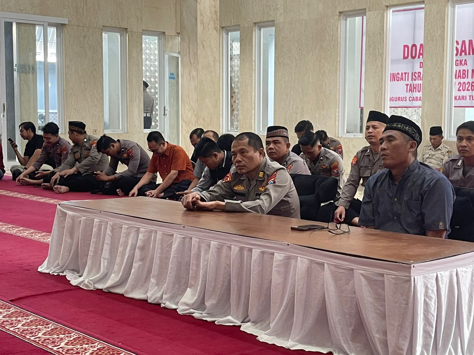 Polres Tulungagung Mengikuti Bimbingan Rohani dan Mental Secara Zoom