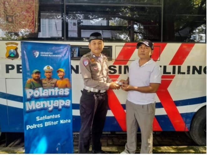 Polantas Menyapa, Pelayanan Humanis Samsat Blitar Kota di Bulan Suci Ramadhan