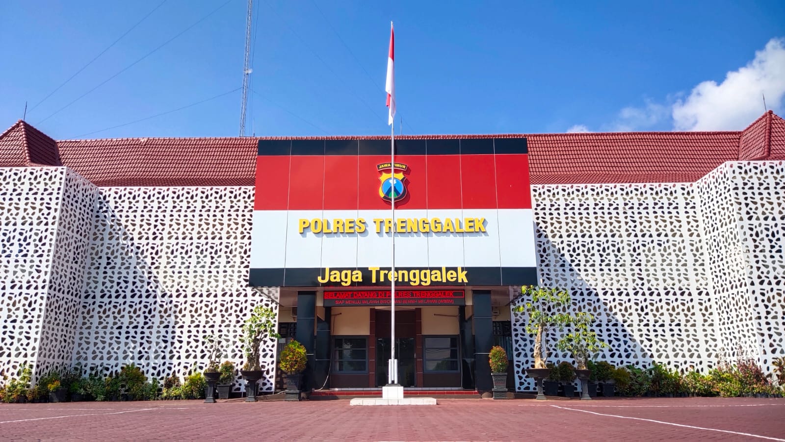 Polres Trenggalek Perkuat Pelayanan Publik, Dari SIM hingga Call Center 110