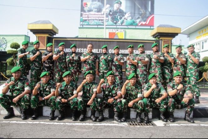 Kodim 0808/Blitar Beri Kenaikan Pangkat untuk 25 Anggota sebagai Bentuk Apresiasi