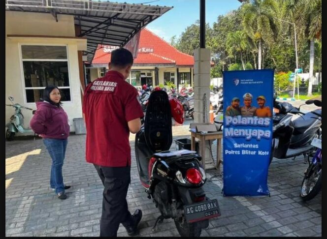 Polantas Menyapa, Satlantas Polres Blitar Kota Hadirkan Pelayanan Humanis dan Cepat untuk Masyarakat