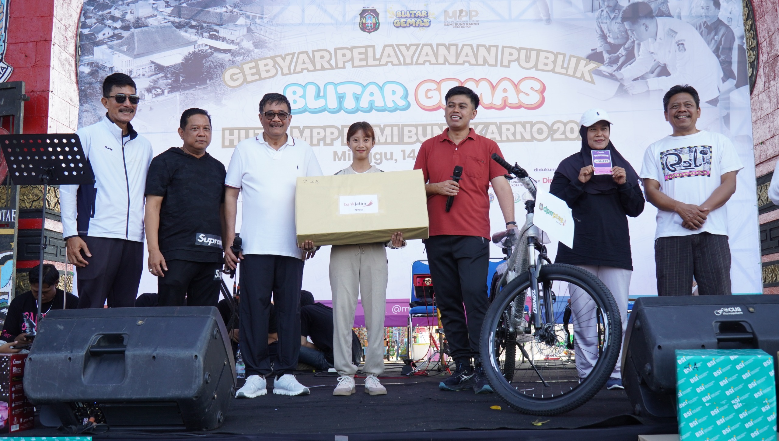 Ribuan Warga Padati CFD Blitar, Gebyar Pelayanan Publik MPP Bumi Bung Karno Disambut Antusias