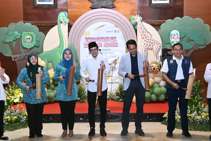 Mas Syah Ingatkan Anak Trenggalek Jangan Salah Tempat Curhat, Resmikan Taman Bermain Ramah Anak dan Disabilitas