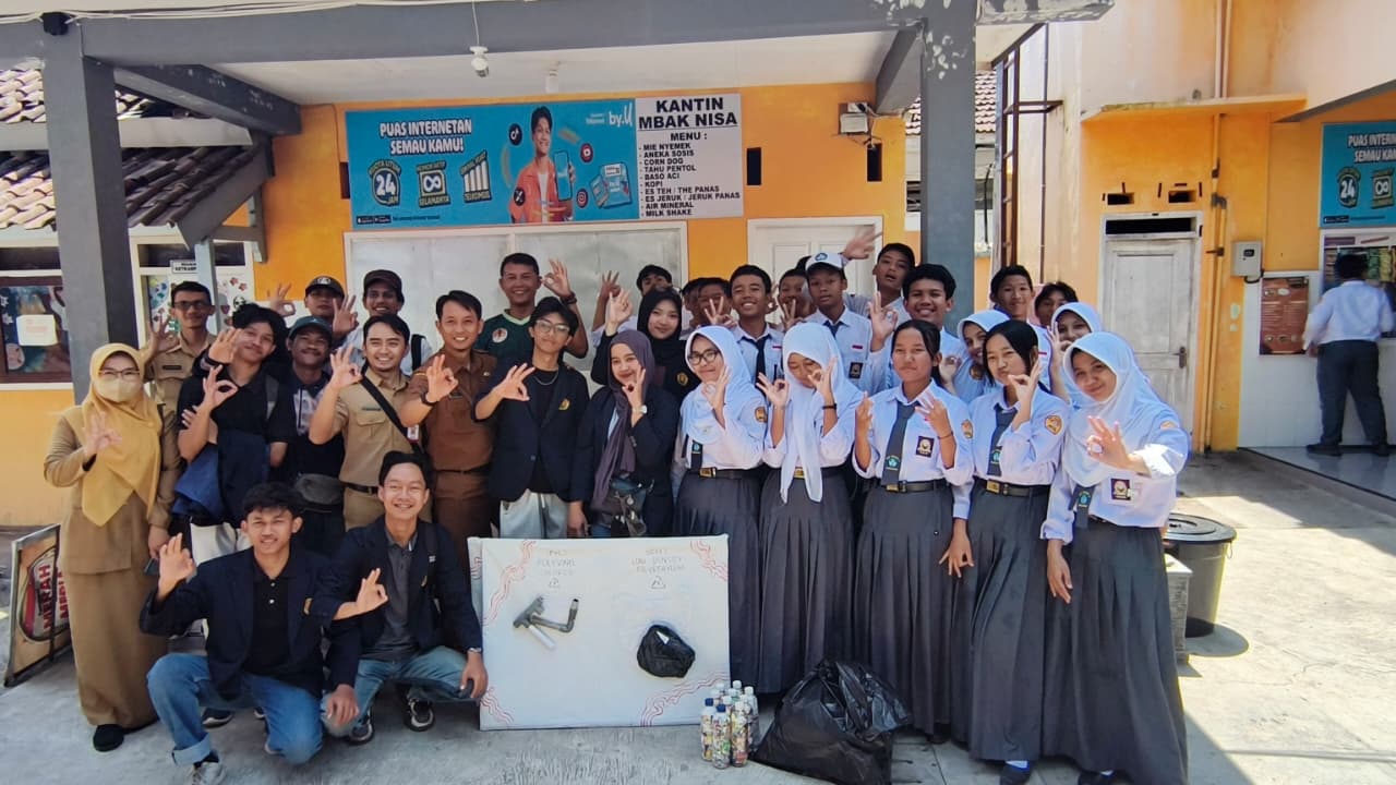 Program Pelatihan Pengelolaan Sampah Organik Dan Anorganik Melalui Kolaborasi,Bersama Tim Sarka Space Bondowoso